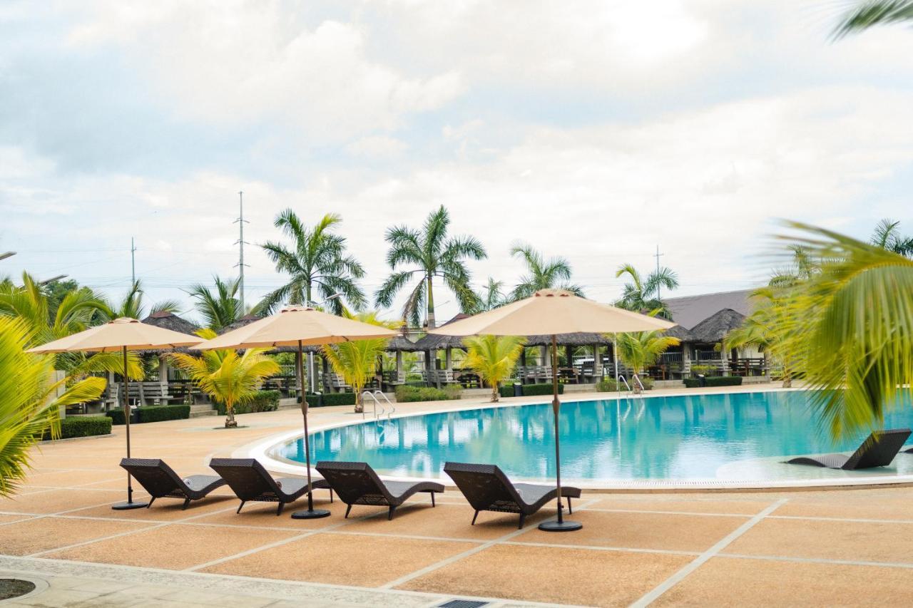 River Palm Hotel And Resort Powered By Cocotel Bugallon 외부 사진