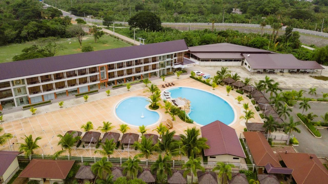 River Palm Hotel And Resort Powered By Cocotel Bugallon 외부 사진